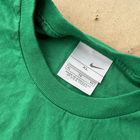 Vintage Nike Side Swoosh Shirt - Picture 3 of 3